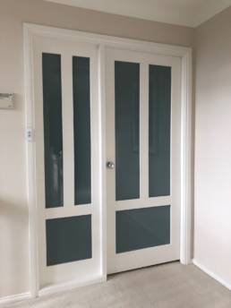 Internal-door-installation