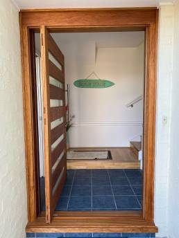 Pivot-Door-Installation